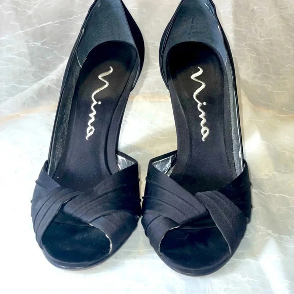 Nina Brand Black Heels size 7 great used condition. - Picture 1 of 4